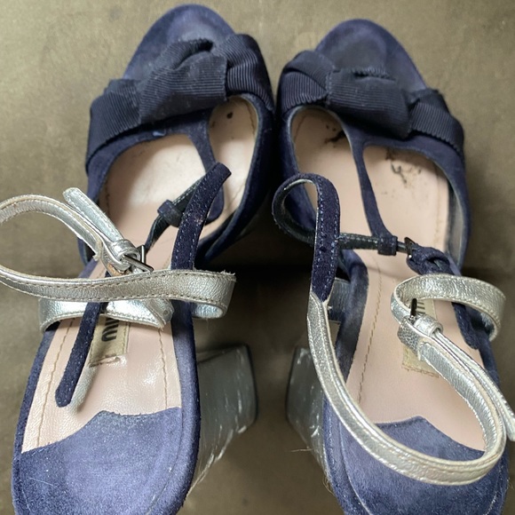 Beautiful MIU MIU Navy platform shoes, silver base.Open toe, stunning for summer - Picture 3 of 4